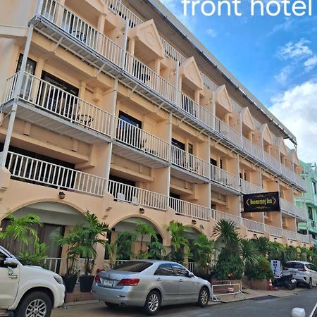 Boomerang Inn Phuket Buitenkant foto