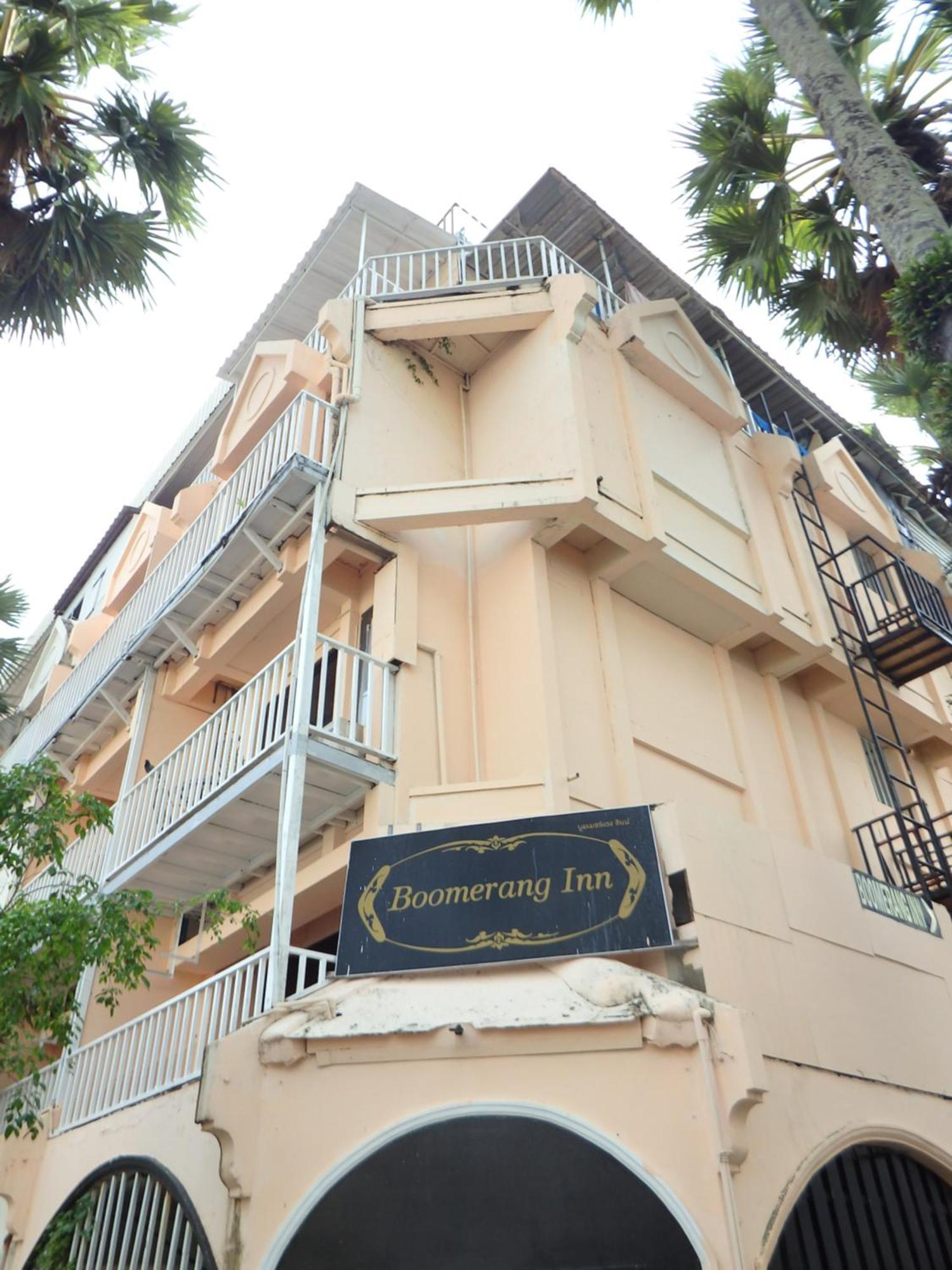 Boomerang Inn Phuket Buitenkant foto